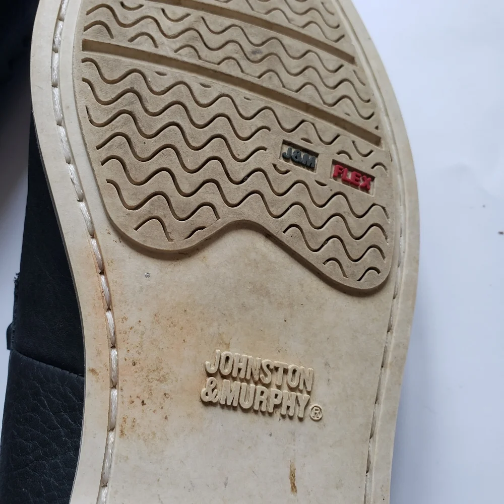Johnston & Murphy slip-on shoes size 9